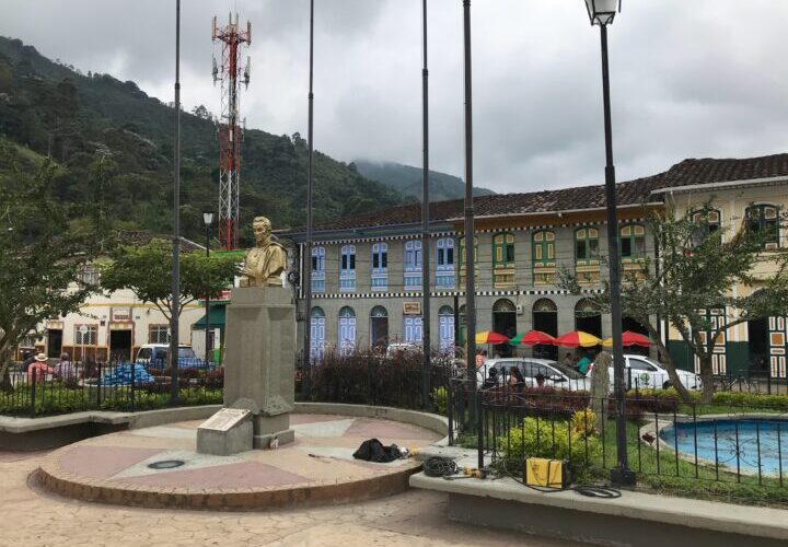 Central Plaza Pijao