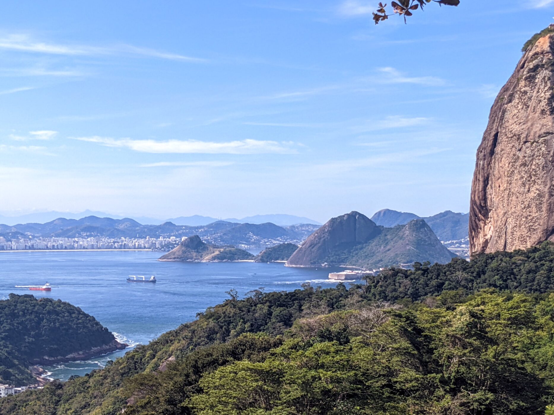 Pao de Acucar and the sea