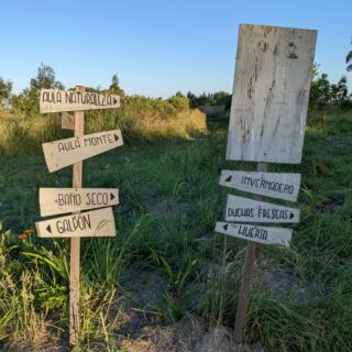 Quinta Esencia - Signs